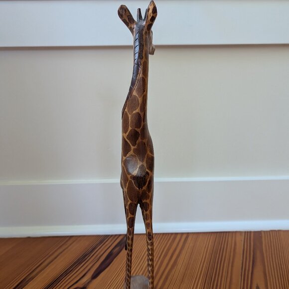 Vintage hand-carved Giraffe - Picture 6 of 10